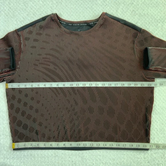 Nike Run Division Women Black Red Mid layer - Picture 12 of 14